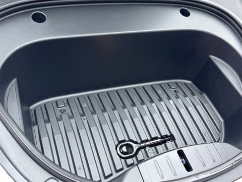 Used 2021 Tesla Model 3 Standard Range Plus image 60