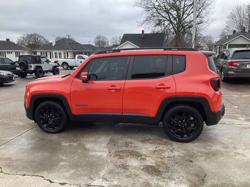 Used 2018 Jeep Renegade Altitude w/ Safety & Security Group image 6