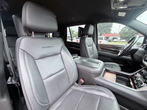 Used 2021 GMC Yukon Denali RWD image 26