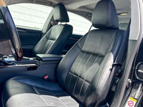 Used 2017 Lexus ES 350 w/ Luxury Package FWD image 14