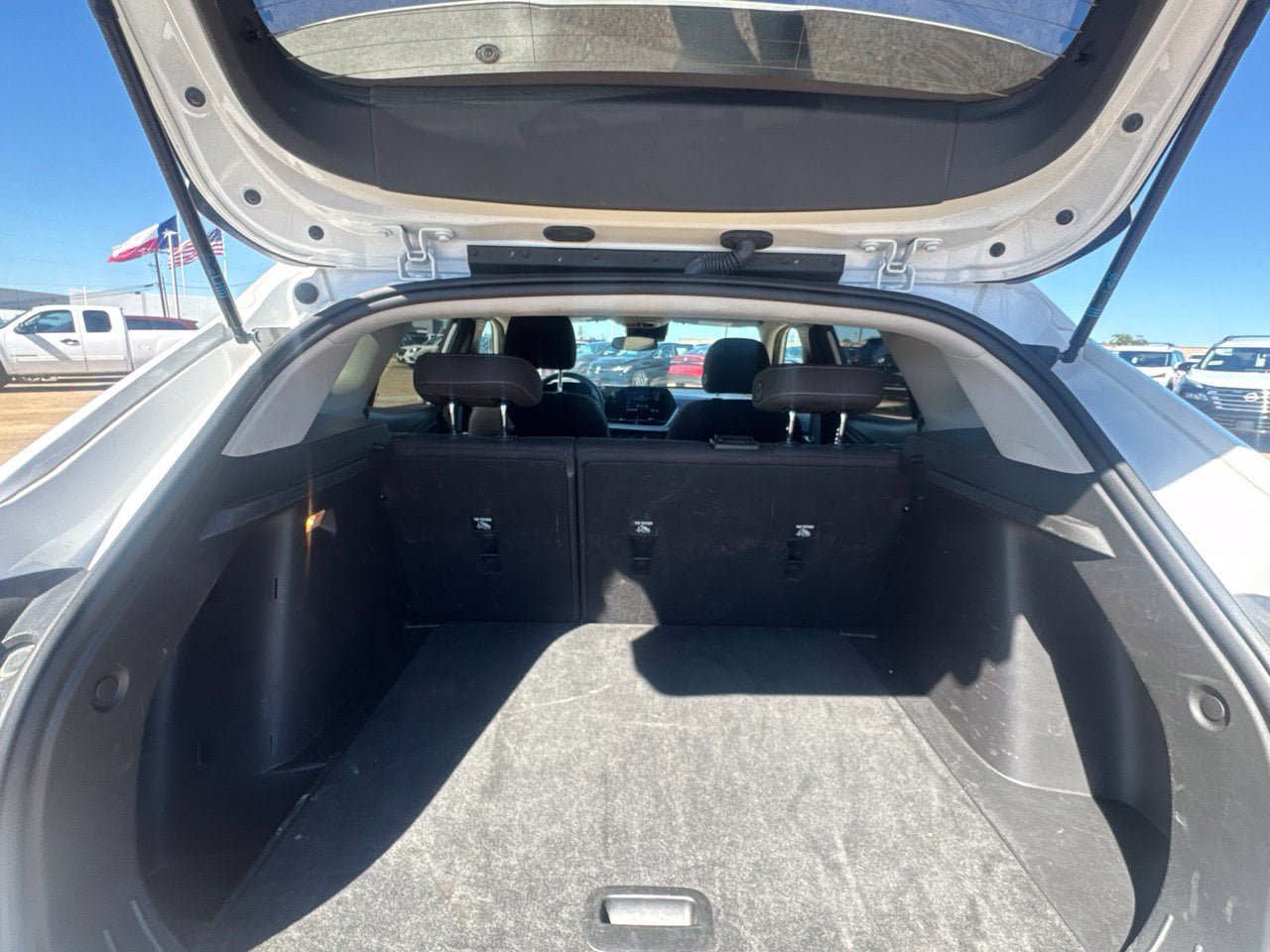 Used 2025 Chevrolet Trax LS FWD image 32