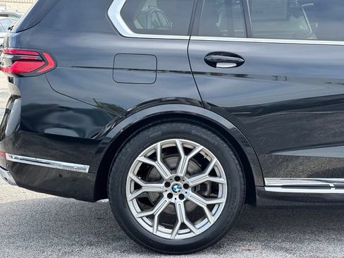 Used 2025 BMW X7 xDrive40i AWD/4WD image 9