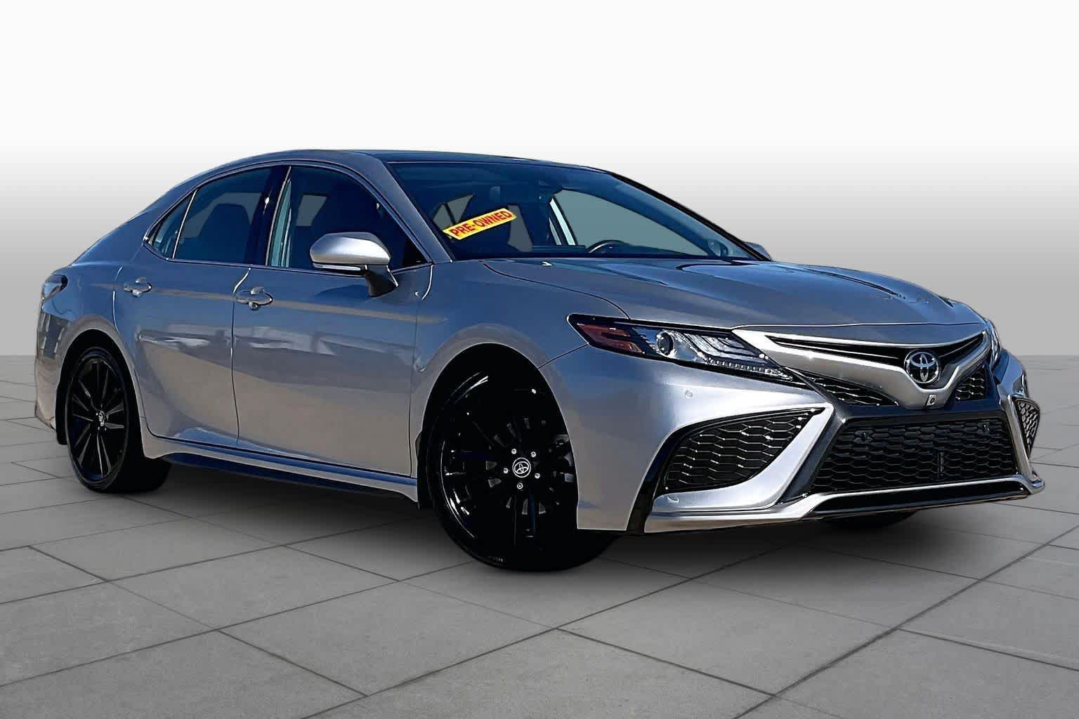 Used 2024 Toyota Camry XSE w/ Navigation Package FWD image 3