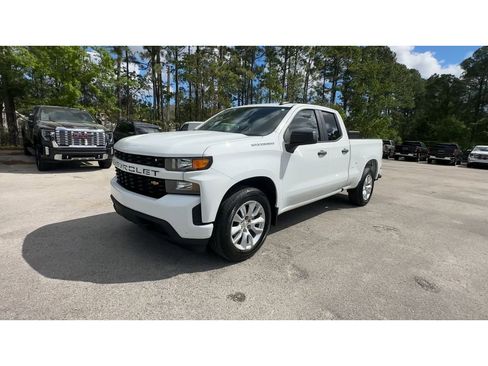 Certified 2022 Chevrolet Silverado 1500 Custom image 4