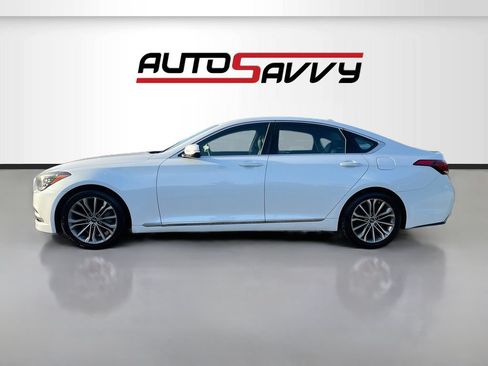 Used 2015 Hyundai Genesis 3.8 RWD image 4