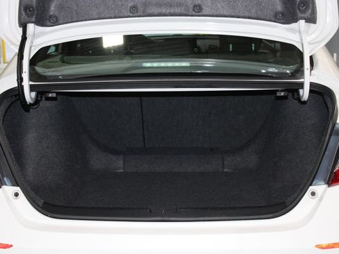 Used 2019 Honda Accord Sport image 26
