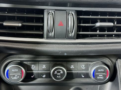 Used 2023 Alfa Romeo Stelvio Sprint RWD image 24