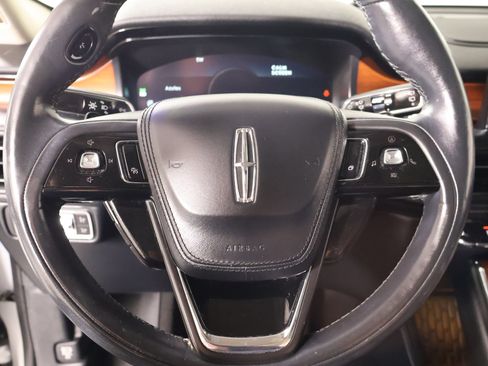 Used 2021 Lincoln Aviator Reserve w/ Equipment Group 202A AWD/4WD image 3