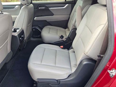 Certified 2024 GMC Acadia Elevation w/ Luxury Package image 10