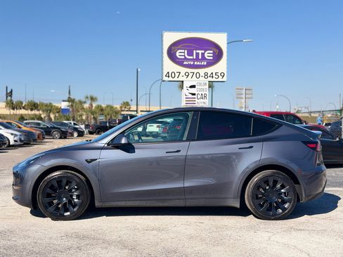 Used 2022 Tesla Model Y Long Range image 2