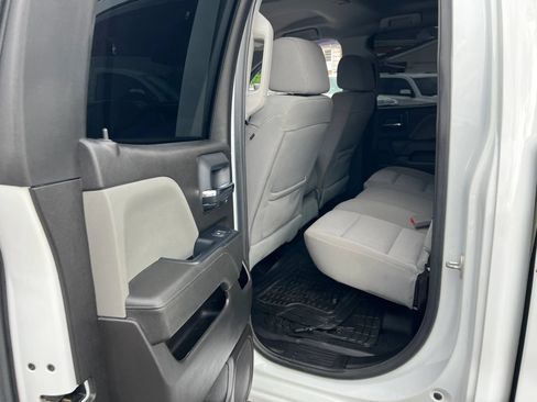 Used 2019 Chevrolet Silverado 2500 W/T AWD/4WD image 11