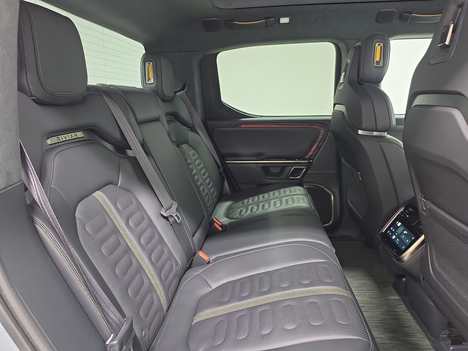 Used 2022 Rivian R1T Adventure AWD/4WD image 22