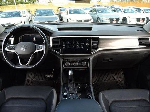 Used 2021 Volkswagen Atlas SEL Premium image 8