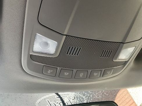 Used 2017 Ford F250 XLT w/ XLT Premium Package image 35