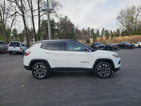 Used 2022 Jeep Compass Limited AWD/4WD image 2