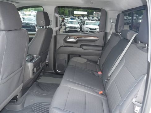 Used 2024 Chevrolet Silverado 1500 LT Trail Boss w/ Convenience Package II AWD/4WD image 28