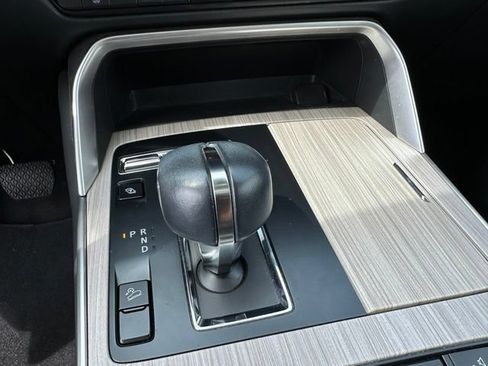Used 2024 MAZDA CX-90 Plug-In Hybrid w/ Premium Pkg AWD/4WD image 27