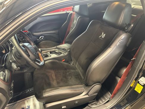 Used 2023 Dodge Challenger R/T Scat Pack RWD image 4