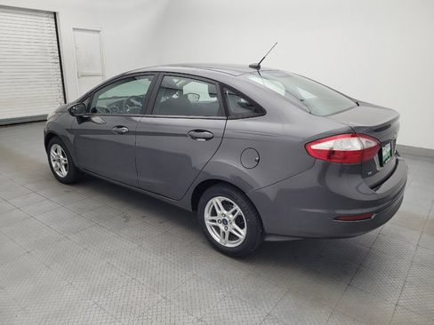 Used 2019 Ford Fiesta SE FWD image 3