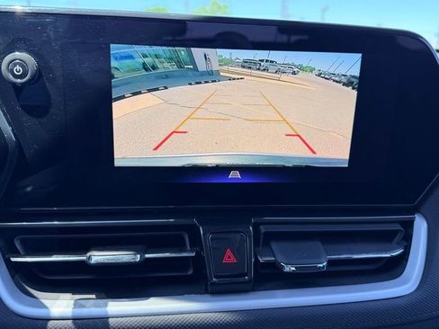 Used 2024 Chevrolet TrailBlazer LT w/ LT Cold Weather Package FWD image 24