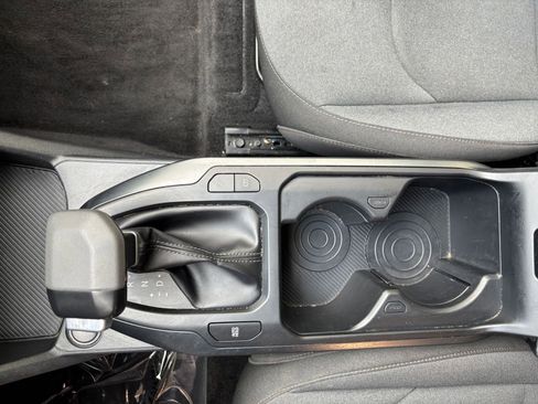 Used 2025 Kia K4 LXS FWD image 41