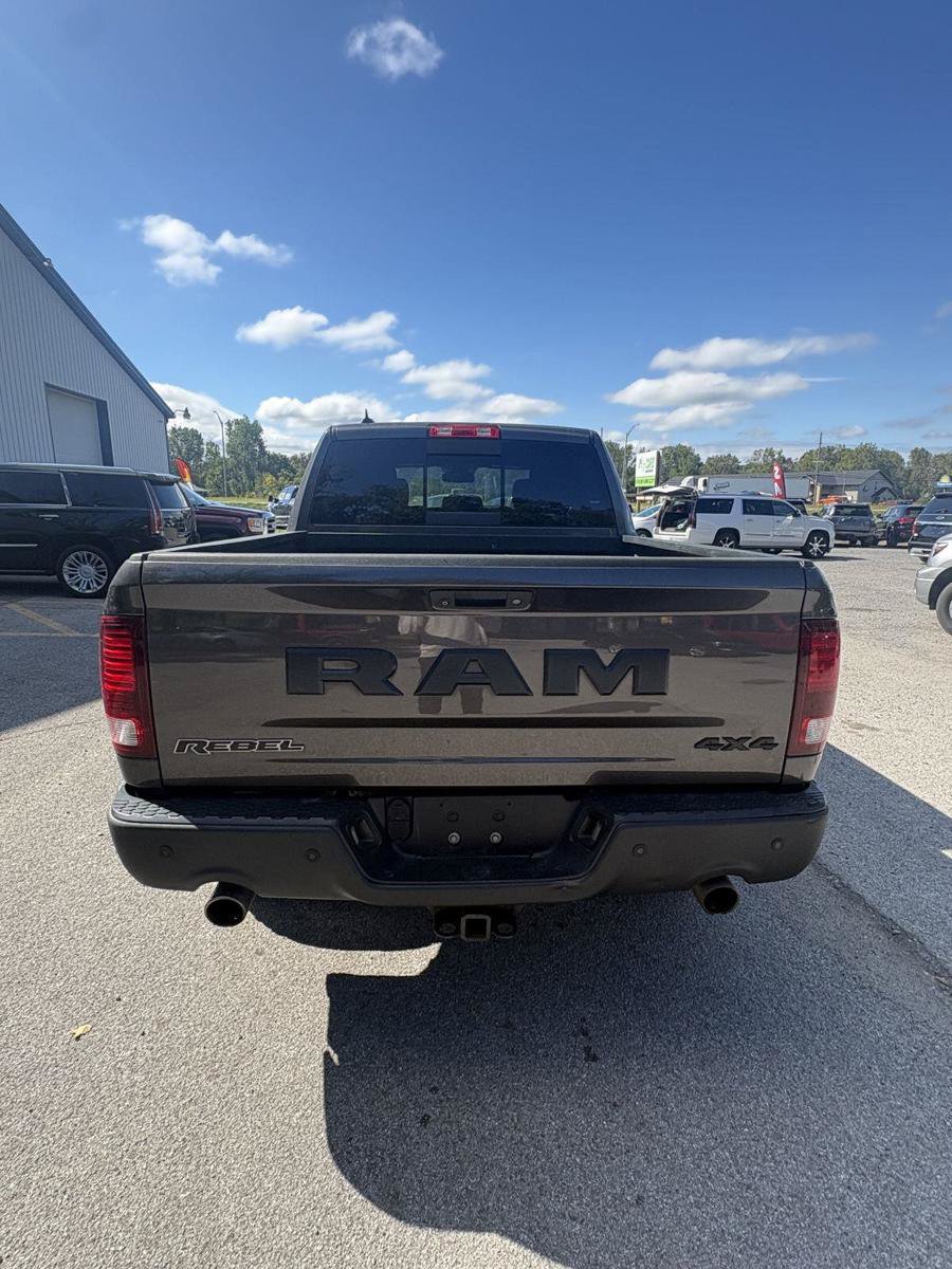 Used 2018 RAM 1500 Rebel w/ Ram 1500 Black Rebel Group AWD/4WD image 13