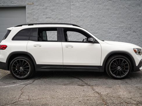 Used 2021 Mercedes-Benz GLB 250 4MATIC w/ AMG Line image 19
