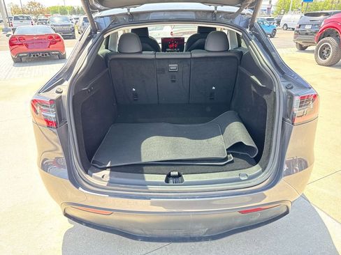 Used 2023 Tesla Model Y Long Range AWD/4WD image 24