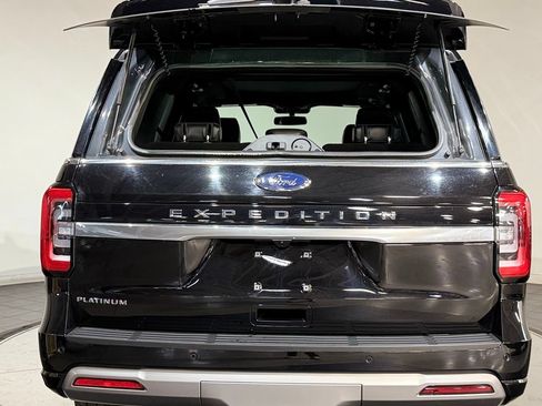 Used 2022 Ford Expedition Platinum AWD/4WD image 29