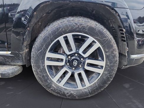 Used 2017 Toyota 4Runner Limited image 14