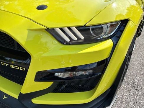 Used 2021 Ford Mustang Shelby GT500 w/ Technology Package RWD image 11