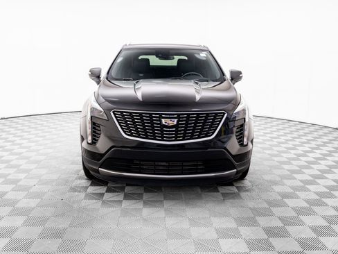 Certified 2023 Cadillac XT4 Premium Luxury image 2