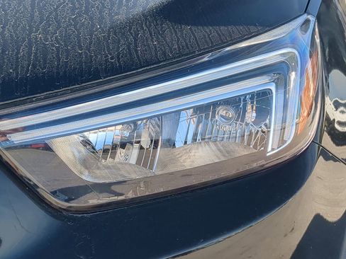 Used 2021 Buick Encore Preferred image 10