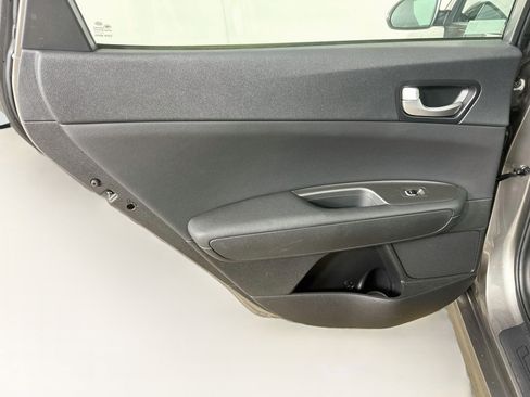 Used 2018 Kia Optima LX FWD image 25