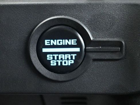 Used 2025 Ford Bronco Outer Banks image 23