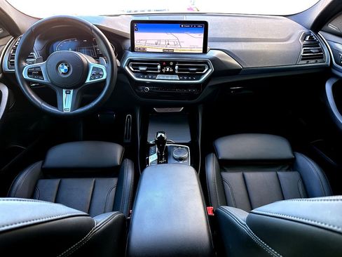 Certified 2025 BMW X4 xDrive30i w/ Premium Package image 30