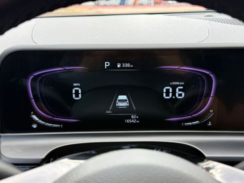 Used 2025 Kia Seltos S image 40