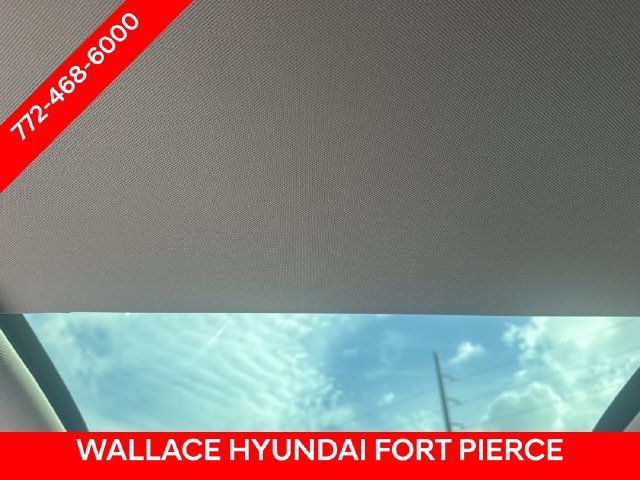 Used 2023 Hyundai Tucson Limited AWD/4WD image 16
