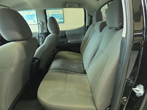 Used 2022 Toyota Tacoma SR AWD/4WD image 10