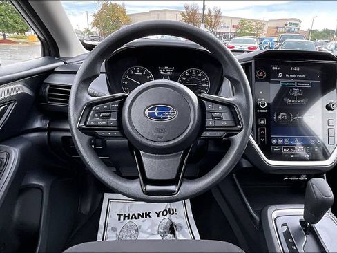 Used 2025 Subaru Crosstrek 2.5i Premium AWD/4WD image 5