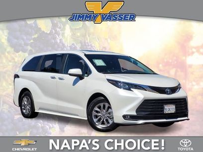 Used 2025 Toyota Sienna XLE