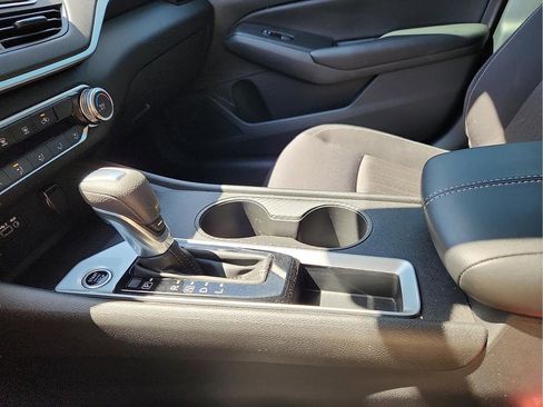 Used 2025 Nissan Altima 2.5 S FWD image 23