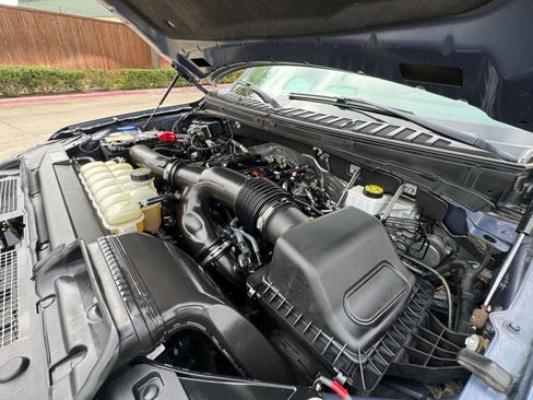 Used 2022 Ford Expedition Max XLT image 36