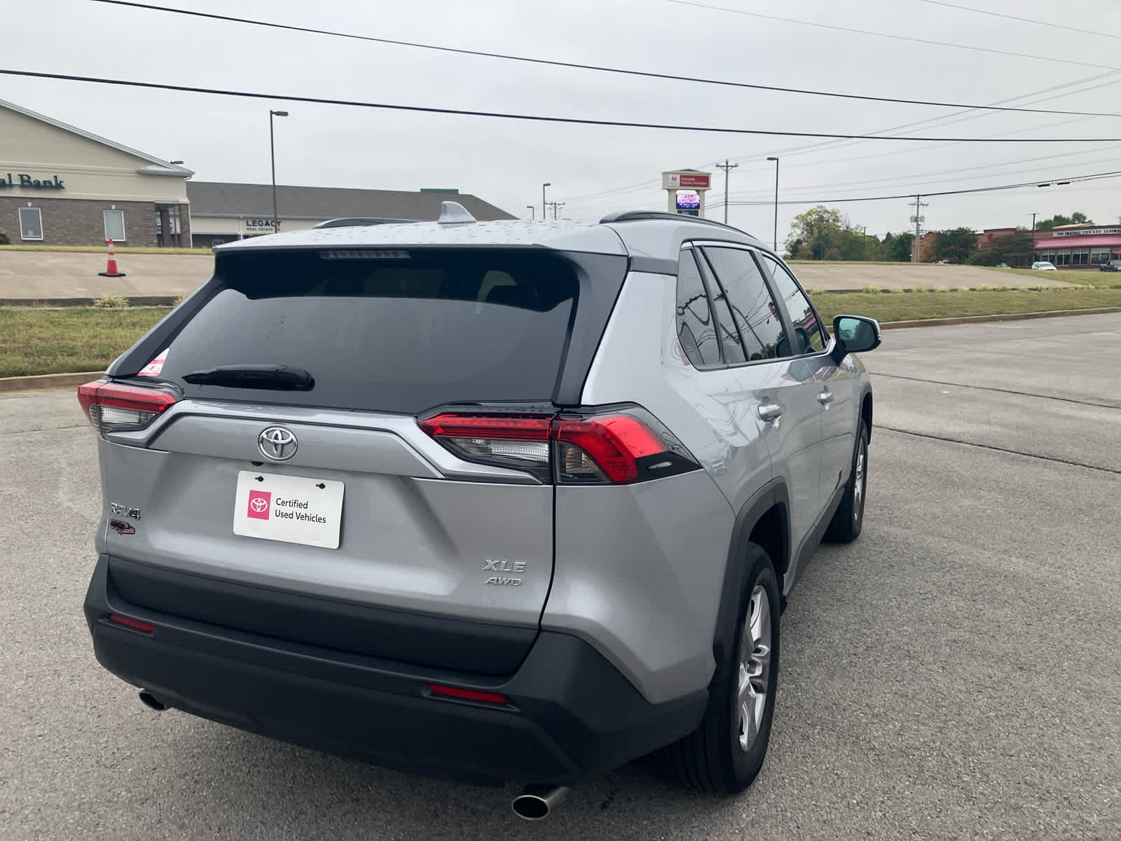Certified 2025 Toyota RAV4 XLE w/ Convenience Package AWD/4WD image 9