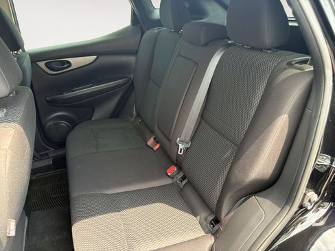Used 2018 Nissan Rogue Sport S AWD/4WD image 13