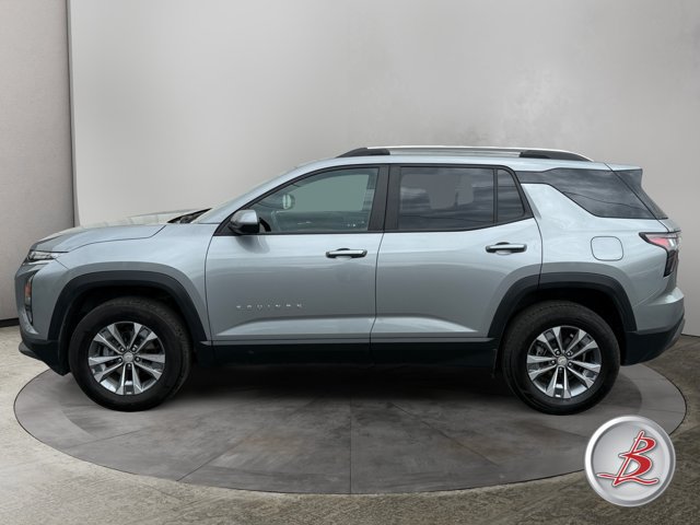 Used 2025 Chevrolet Equinox LT w/ Convenience Package II AWD/4WD image 4