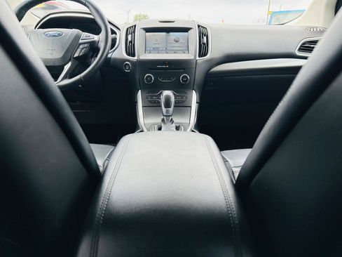 Used 2018 Ford Edge SEL w/ Equipment Group 201A FWD image 22