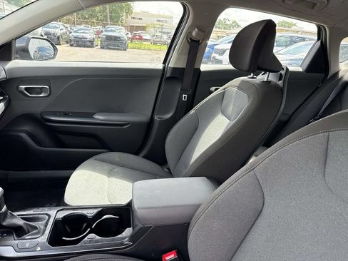 Certified 2025 Kia K4 FWD image 17