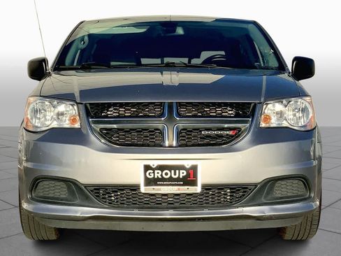 Used 2019 Dodge Grand Caravan SE w/ UConnect Hands-Free Group image 3