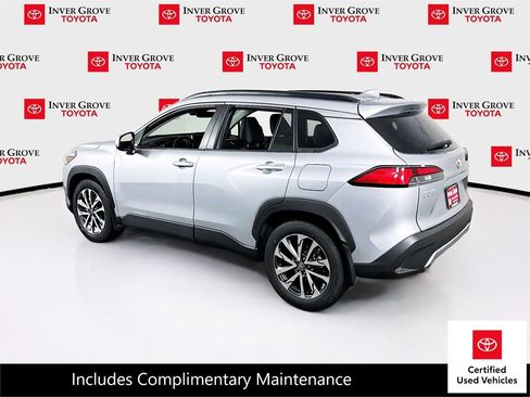 Certified 2023 Toyota Corolla Cross XLE w/ Convenience Package image 7